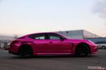 Porsche Panamera Pink Chrome by Impressive Wrap 2016 года